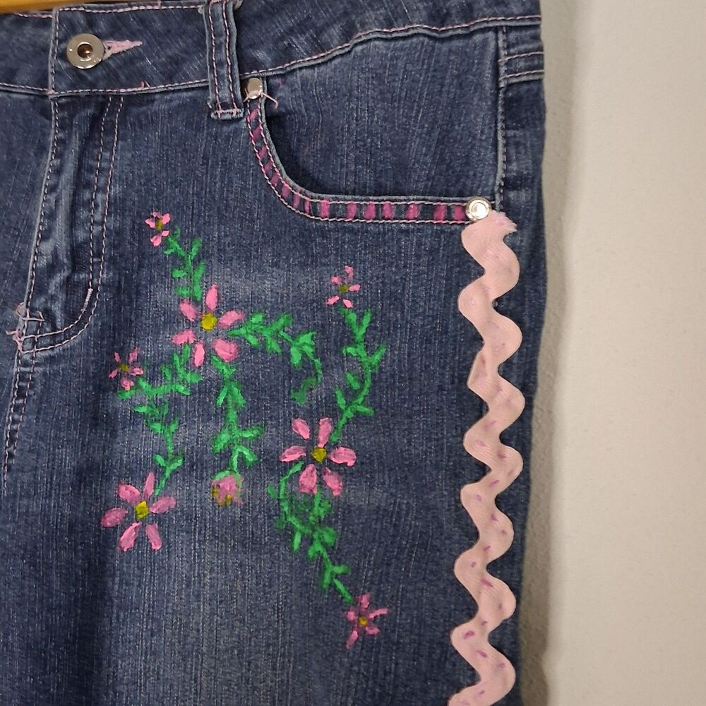 Apollo Petites 8P Embroidered Denim Capris Butterfly Floral Pink Ric Rac Trim Y2 - Picture 7 of 10